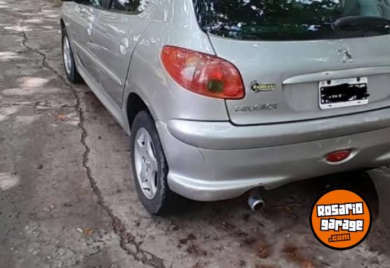 Autos - Peugeot 206 XT NAFTA 2008 Nafta 180000Km - En Venta