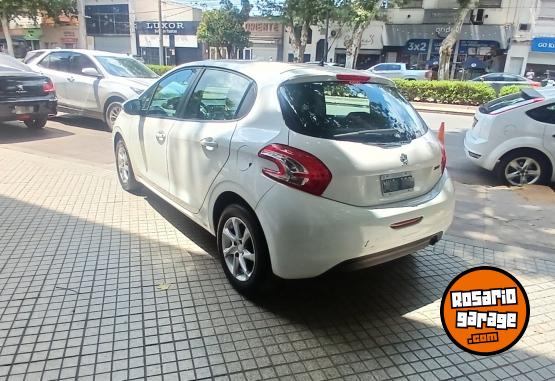 Autos - Peugeot 208 2013 Nafta 55000Km - En Venta