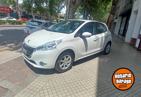 Autos - Peugeot 208 2013 Nafta 55000Km - En Venta