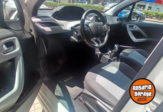 Autos - Peugeot 208 2013 Nafta 55000Km - En Venta