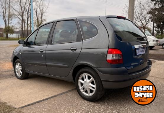 Autos - Renault Scenic 2008 Nafta 205000Km - En Venta
