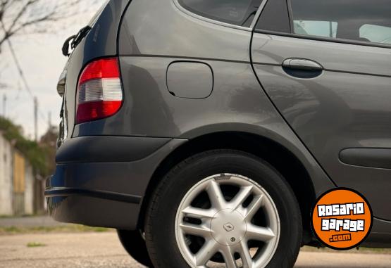 Autos - Renault Scenic 2008 Nafta 205000Km - En Venta