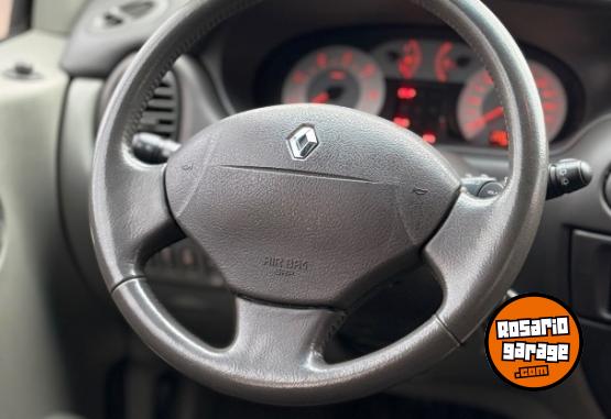 Autos - Renault Scenic 2008 Nafta 205000Km - En Venta