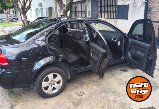 Autos - Volkswagen Bora 2.0 2010 Nafta 126000Km - En Venta