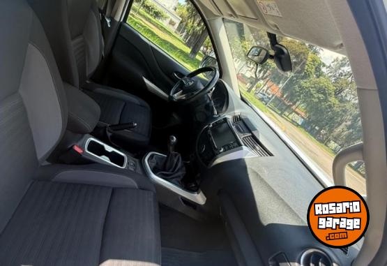 Camionetas - Nissan Frontier 2022 Diesel 210000Km - En Venta