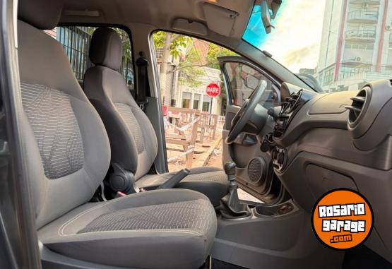 Autos - Fiat Palio Attractive 2014 Nafta 90000Km - En Venta