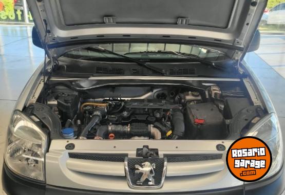 Utilitarios - Peugeot PARTNER 2016 Diesel 99970Km - En Venta