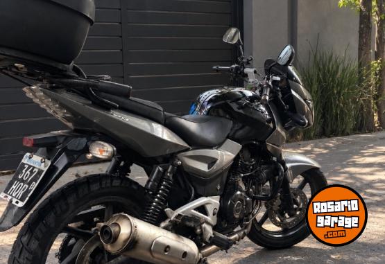 Motos - Bajaj Rouser 220f 2011 Nafta 65000Km - En Venta