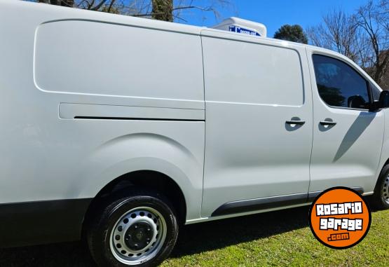 Utilitarios - Peugeot Expert 1.5 Hdi 120 L3 2024 Diesel 6000Km - En Venta