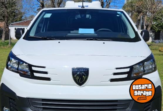 Utilitarios - Peugeot Expert 1.5 Hdi 120 L3 2024 Diesel 6000Km - En Venta