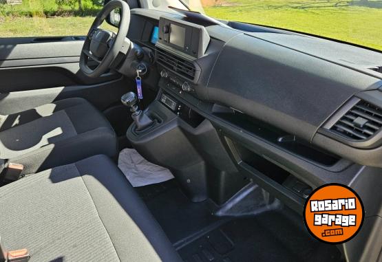 Utilitarios - Peugeot Expert 1.5 Hdi 120 L3 2024 Diesel 6000Km - En Venta
