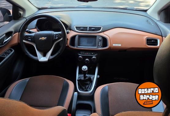 Autos - Chevrolet Onix 2017 Nafta 63000Km - En Venta