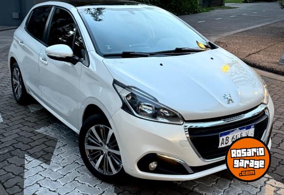 Autos - Peugeot 208 2017 Nafta - En Venta