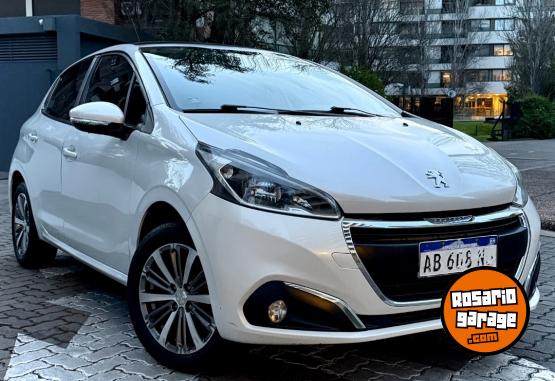 Autos - Peugeot 208 2017 Nafta - En Venta