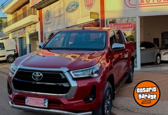 Autos - Toyota HILUX SRV 4X2 2024 Diesel 7900Km - En Venta