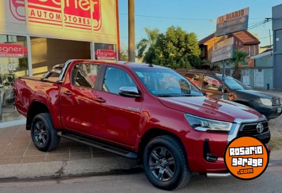 Autos - Toyota HILUX SRV 4X2 2024 Diesel 7900Km - En Venta