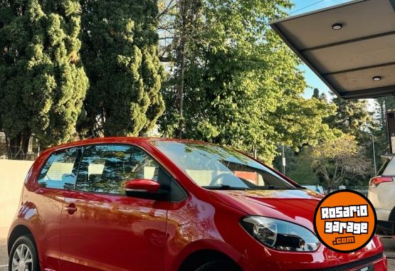 Autos - Volkswagen Up high 2014 Nafta 61000Km - En Venta