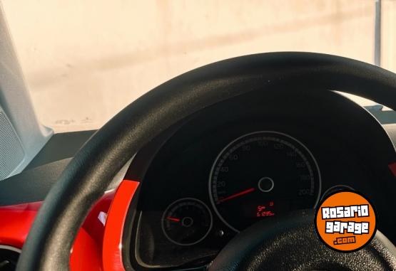 Autos - Volkswagen Up high 2014 Nafta 61000Km - En Venta