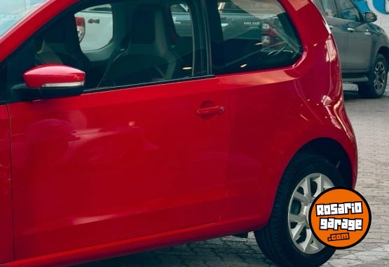 Autos - Volkswagen Up high 2014 Nafta 61000Km - En Venta