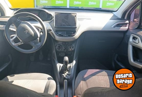 Autos - Peugeot 2008 2017 Nafta 123000Km - En Venta
