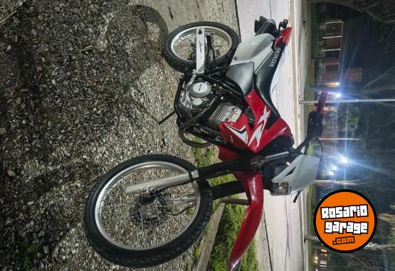 Motos - Honda Tornado 2017 Nafta 32000Km - En Venta
