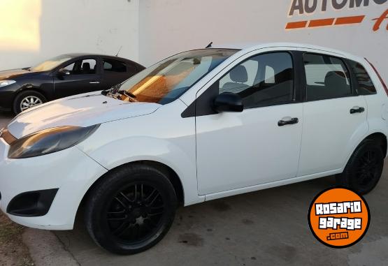Utilitarios - Ford FIESTA MAX 2011 Nafta 216893Km - En Venta