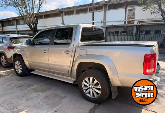 Camionetas - Volkswagen AMAROK 2.0 TDI HIGHLINE 2015 Diesel 182000Km - En Venta