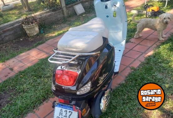 Motos - Motomel Strato Euro 2023 Nafta 10280Km - En Venta