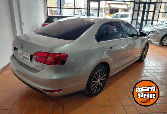 Autos - Volkswagen VENTO SPORTLINE DSG 2013 Nafta 240000Km - En Venta