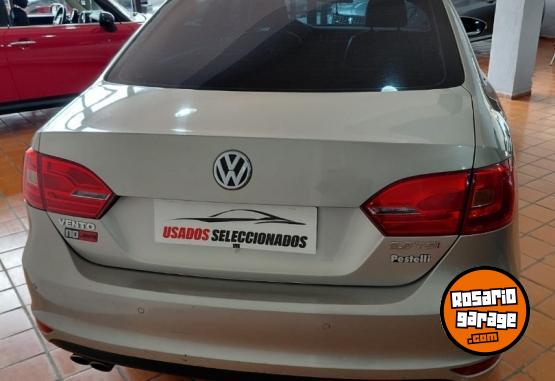 Autos - Volkswagen VENTO SPORTLINE DSG 2013 Nafta 240000Km - En Venta