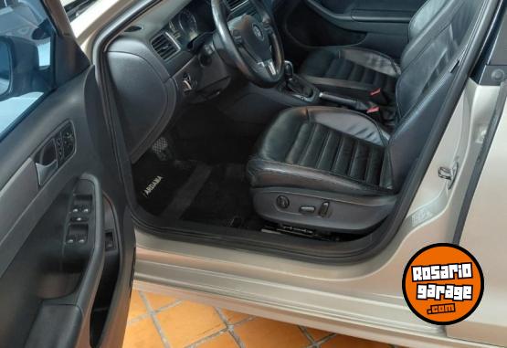 Autos - Volkswagen VENTO SPORTLINE DSG 2013 Nafta 240000Km - En Venta