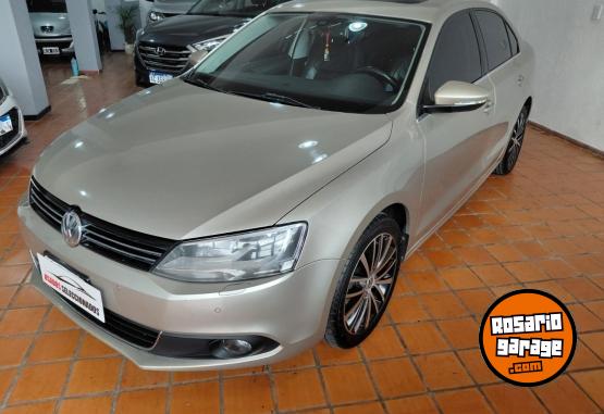Autos - Volkswagen VENTO SPORTLINE DSG 2013 Nafta 240000Km - En Venta