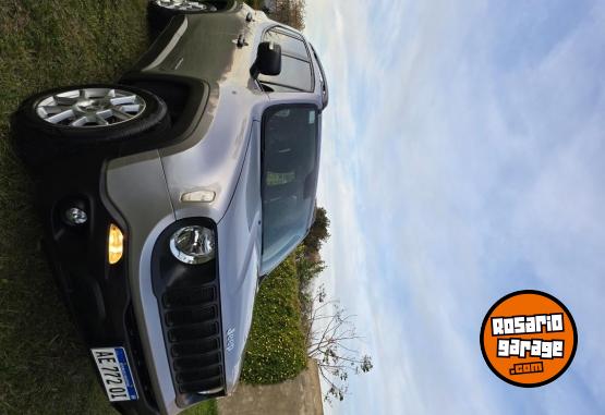 Camionetas - Jeep Renegade sport 1.8manual 2021 Nafta 85000Km - En Venta