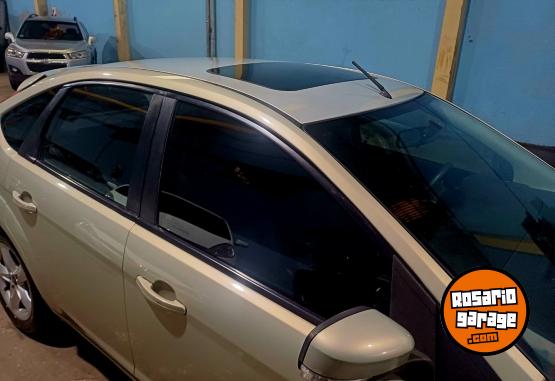 Autos - Ford Focus 2010 Nafta 140000Km - En Venta