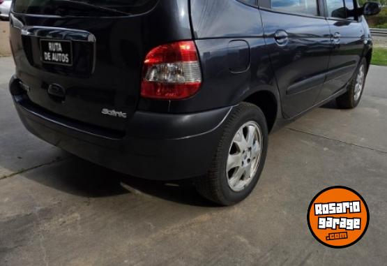 Autos - Renault Scenic 1.9 dTi 2005 Diesel 220000Km - En Venta