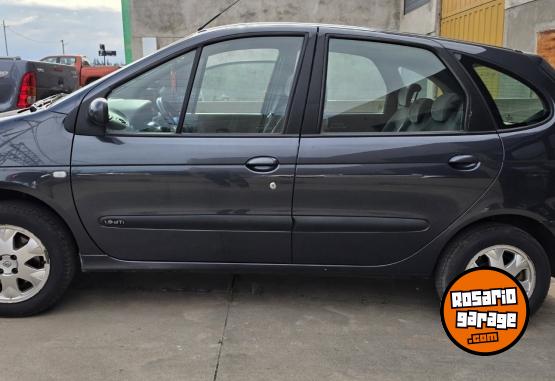 Autos - Renault Scenic 1.9 dTi 2005 Diesel 220000Km - En Venta