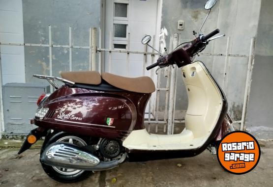 Motos - Motomel Strato euro 2024 Nafta 10000Km - En Venta