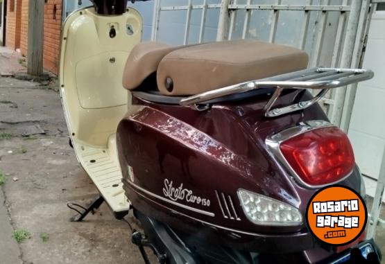 Motos - Motomel Strato euro 2024 Nafta 10000Km - En Venta