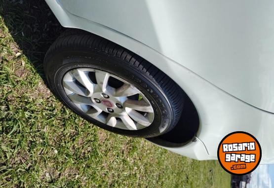 Autos - Fiat Palio top 2014 GNC 300000Km - En Venta