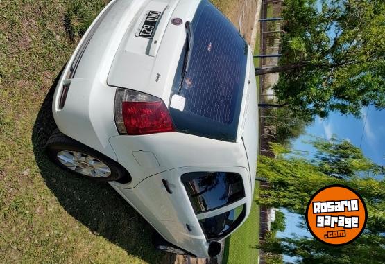 Autos - Fiat Palio top 2014 GNC 300000Km - En Venta