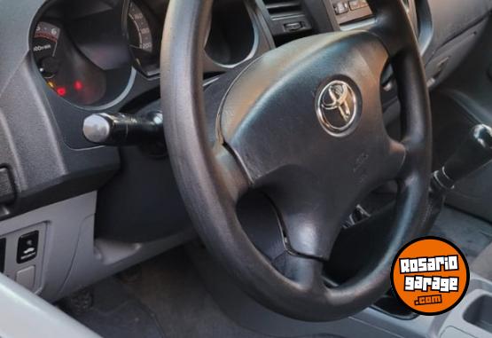 Camionetas - Toyota Hilux 2008 Diesel 270000Km - En Venta