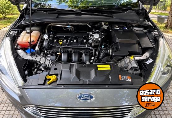 Autos - Ford Focus Titanium 2017 Aut 2017 Nafta 140000Km - En Venta