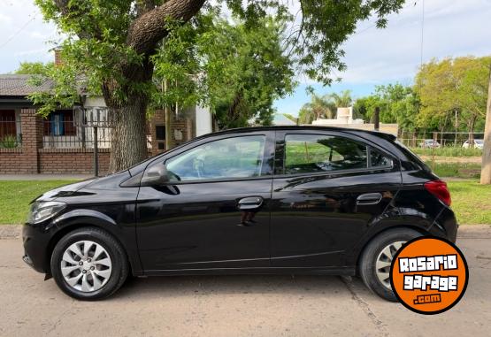 Autos - Chevrolet Ónix LT 2018 GNC 112000Km - En Venta