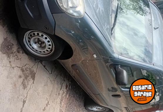 Utilitarios - Renault Kangoo 2017 GNC 198000Km - En Venta
