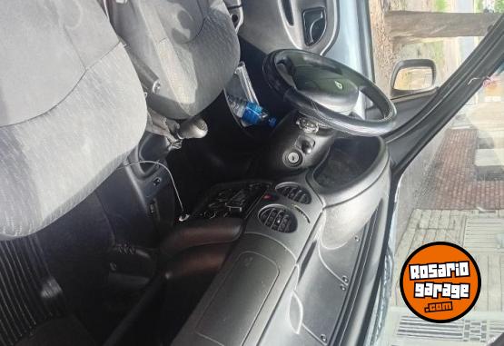 Utilitarios - Renault Kangoo 2017 GNC 198000Km - En Venta