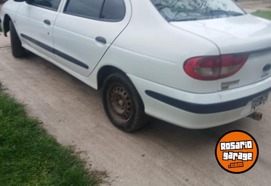 Autos - Renault 2000 megan 2009 Nafta 193000Km - En Venta