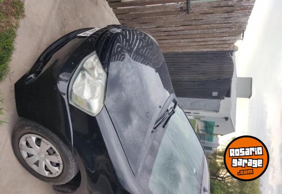 Autos - Toyota Etios xs 2016 Nafta 176000Km - En Venta