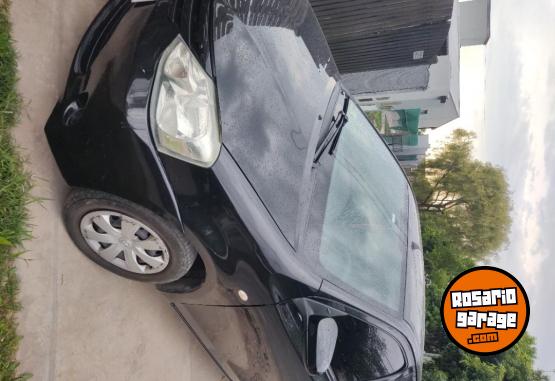 Autos - Toyota Etios xs 2016 Nafta 176000Km - En Venta