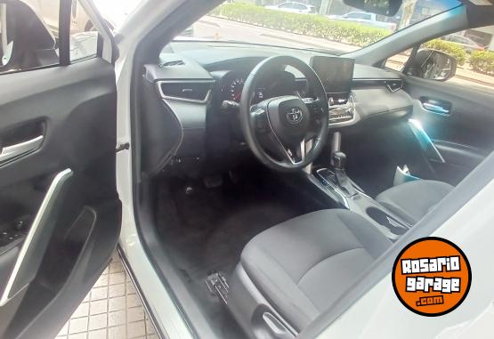 Autos - Toyota Corolla Cross 2023 Nafta 120000Km - En Venta