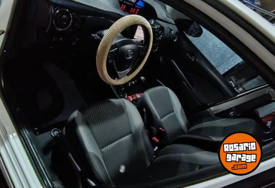 Autos - Toyota Etios xls 2018 Nafta 100000Km - En Venta